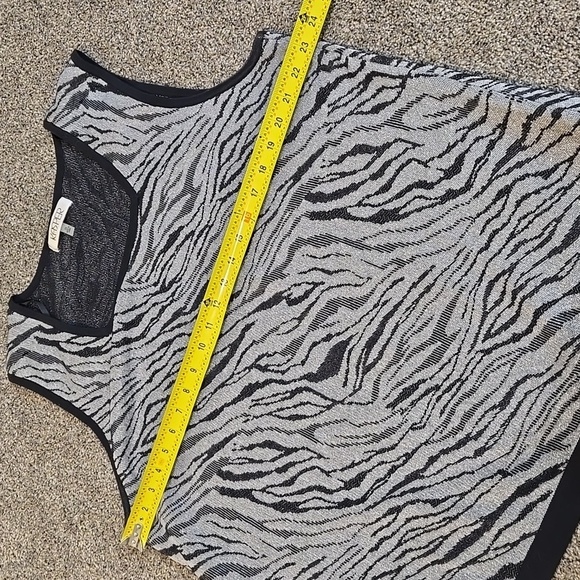 Kasper Women Zebra print knit shell top  Sleeveless Sweater sz plus 2X - Picture 6 of 9